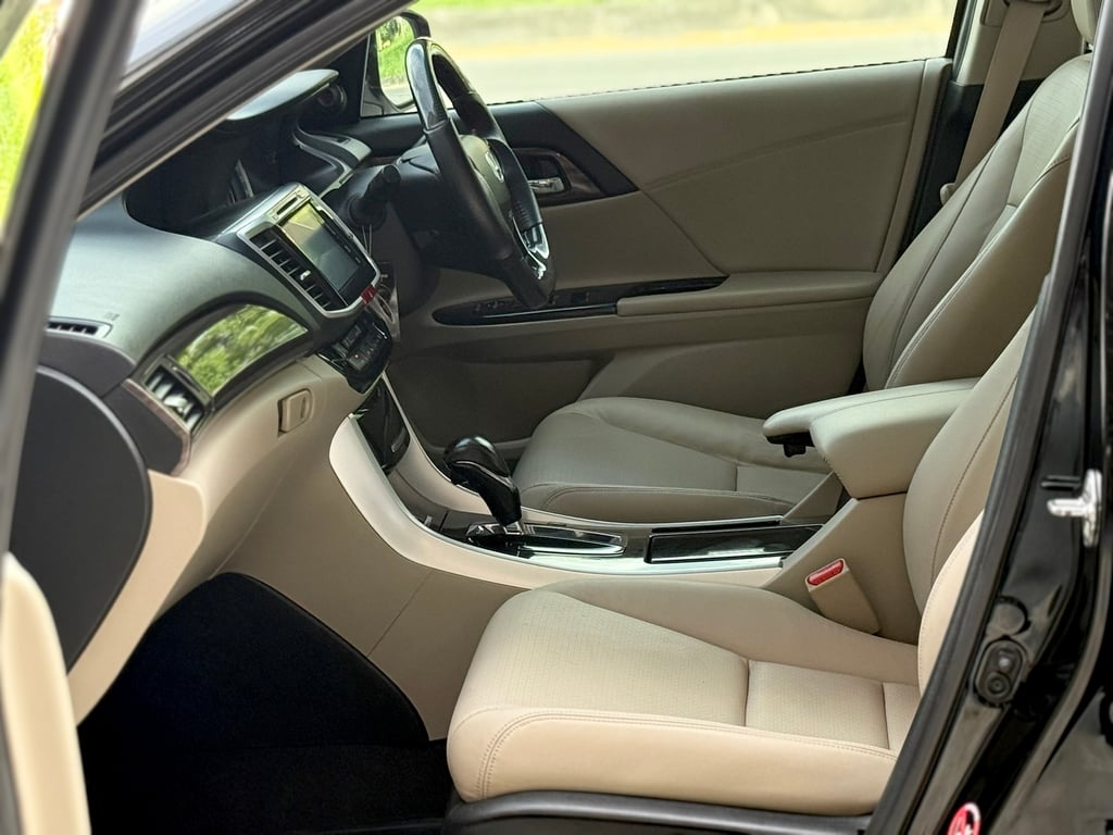 Accord 2.0EL ไมเนอร์เช้นจ์แท้ สวยมีเสน่ห์ สภาพสมบูรณ์ Accord 2.0EL ไมเนอร์เช้นจ์แท้ สวยมีเสน่ห์ สภาพสมบูรณ์