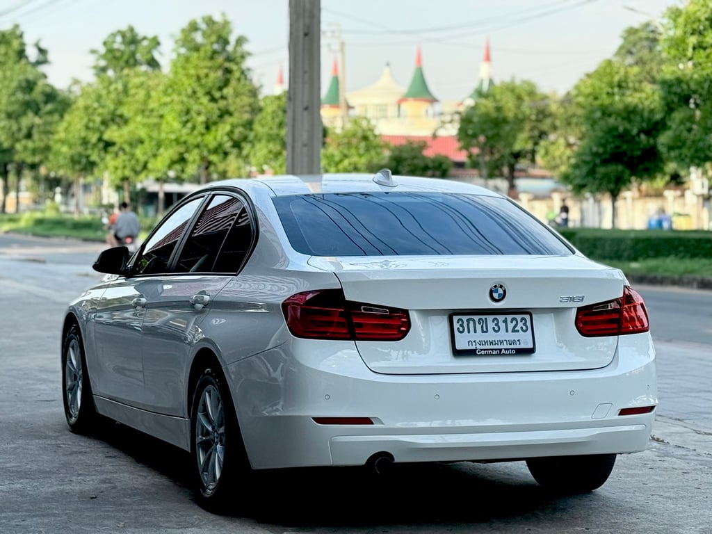 BMW (F30) 316i มือเดียว ใช้น้อย เดิมสนิท ไม่เคยชน