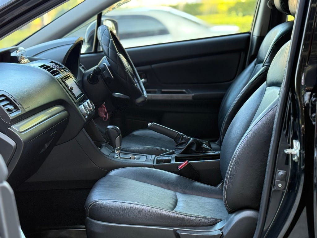 Subaru XV 2.0i แต่งSTI มือเดียว ไมล์น้อย ไม่เคยชนเลย สวยจัด