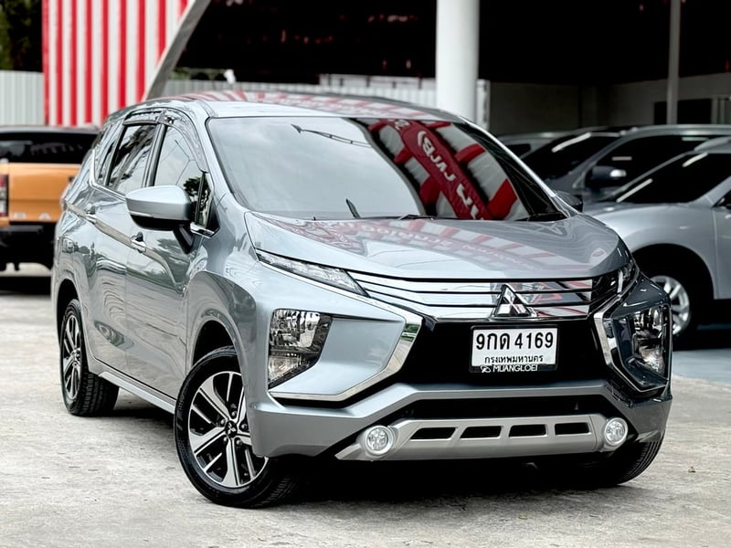 Mitsubishi Xpander 1.5GT  มือเดียว เช็คศูนย์ตลอด บุคครบ สวยจัด