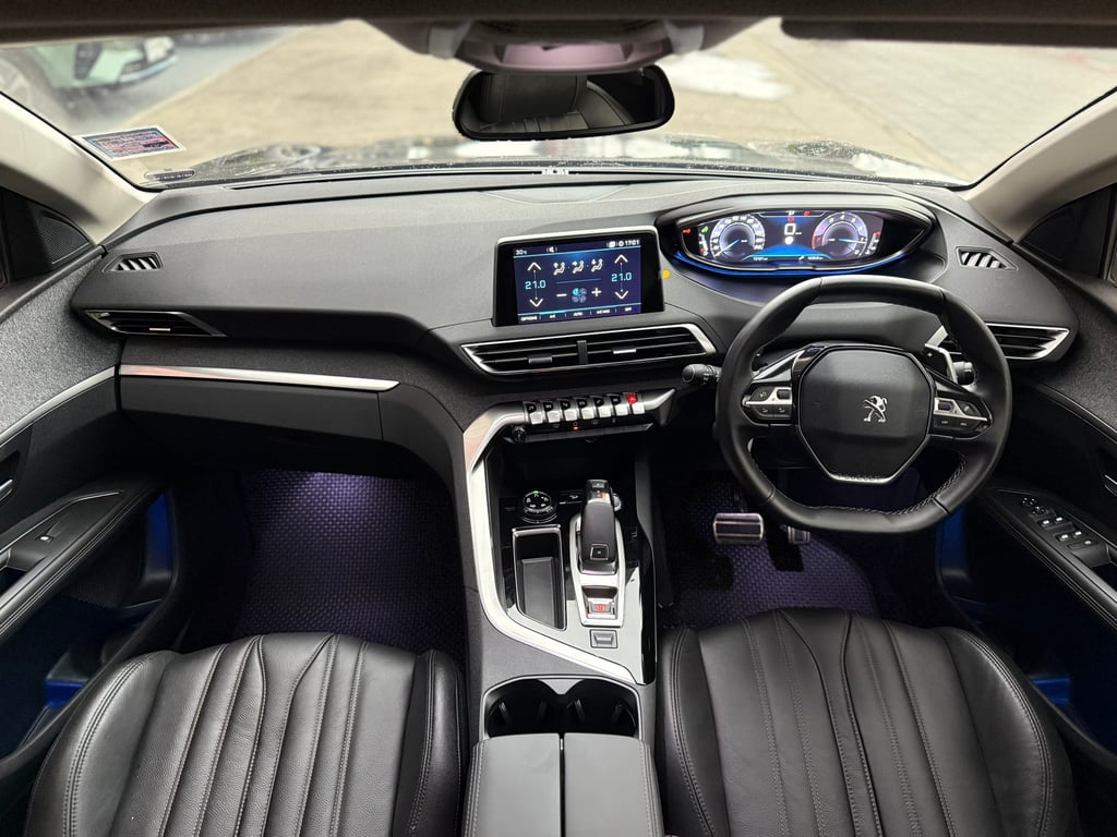 Peugeot 5008 1.6 Allure Top Sunroof มือเดียว Peugeot 5008 1.6 Allure Top Sunroof มือเดียว