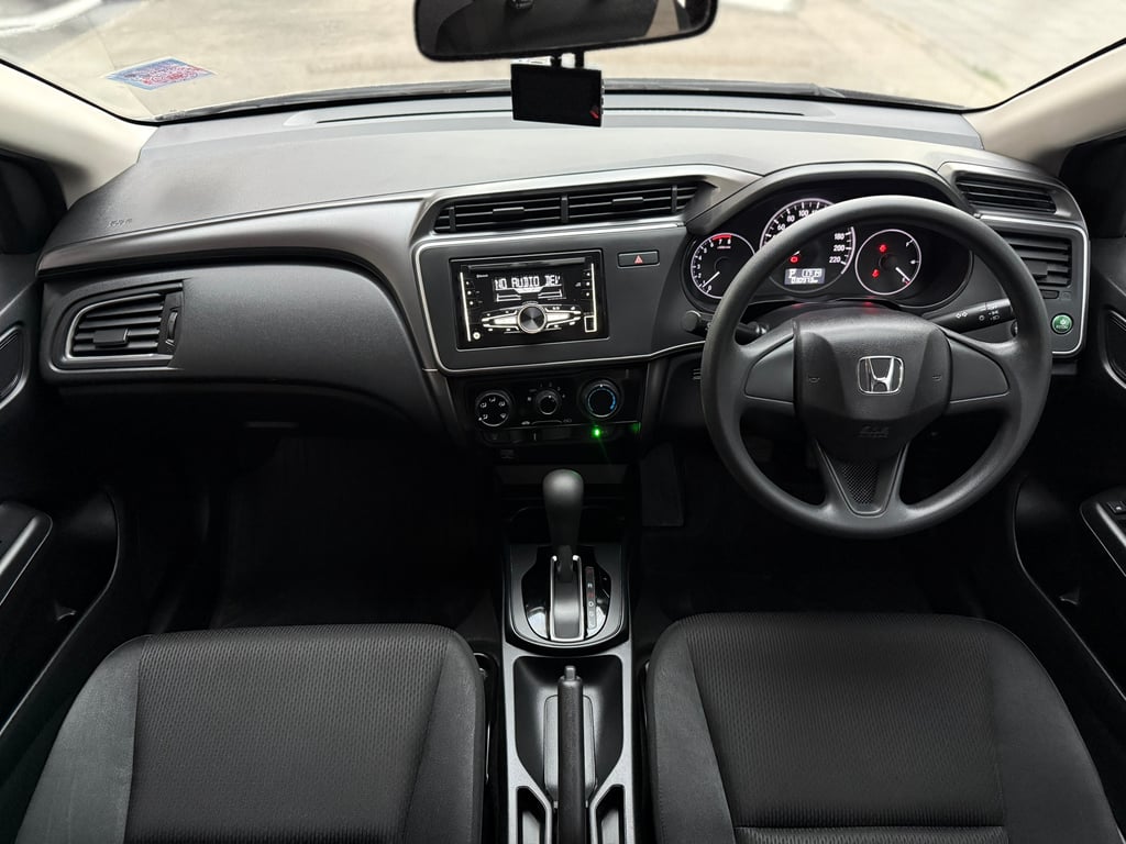 Honda City 1.5 S ไมเนอร์เช้นจ์ มือเดียว ใช้น้อยมาก สวยจัด Honda City 1.5 S ไมเนอร์เช้นจ์ มือเดียว ใช้น้อยมาก สวยจัด