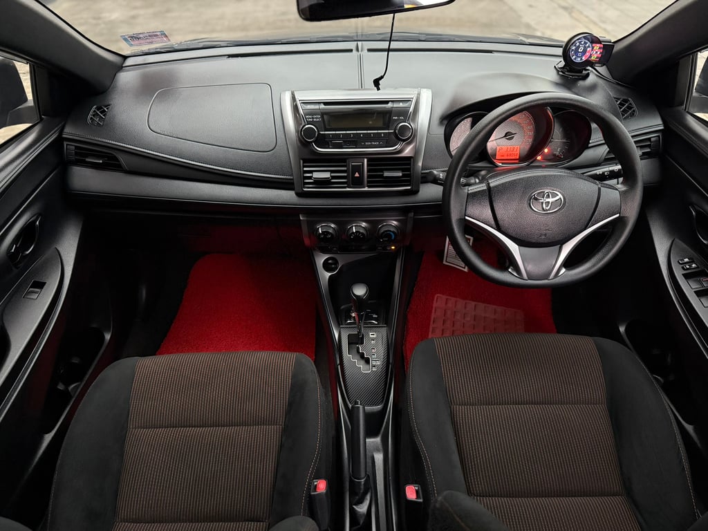 Yaris 1.2E มือเดียว ไม่เคยชน น็อตไม่ขยับ ไมล์น้อย