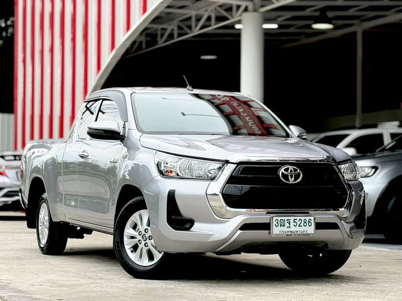 Toyota Revo 2.4 Z-Edition มือเดียว ไมเนอร์เช้นจ์แล้ว