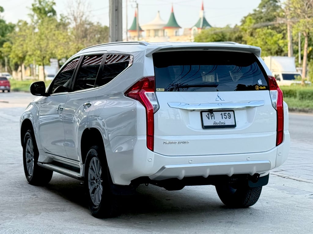 Pajero 2.4GT Premium มือเดียว ประวัติดี เช็คศูนย์ตรง