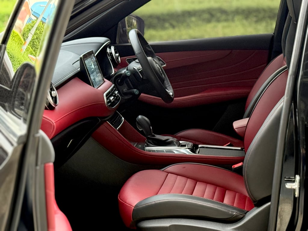 MG HS 1.5X Turbo Sunroof มือเดียว Topสุด ไม่เคยชน MG HS 1.5X Turbo Sunroof มือเดียว Topสุด ไม่เคยชน