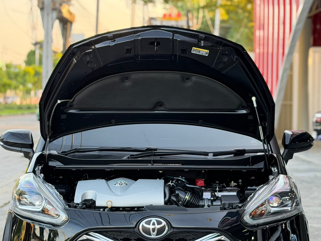 Toyota Sienta 1.5V ไมเนอร์เช้นจ์ มือเดียว TOP เช็คศูนย์ตลอด