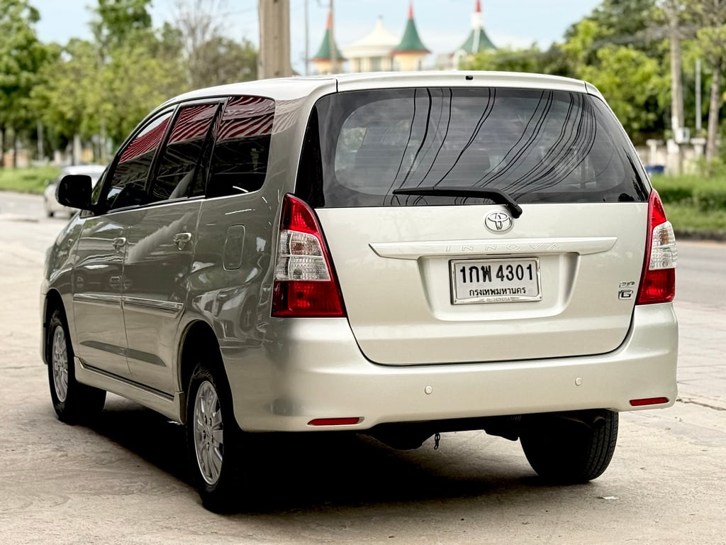 Innova 2.0G Champ ไมเนอร์เช้นจ์ มือเดียว 7ที่นั่ง