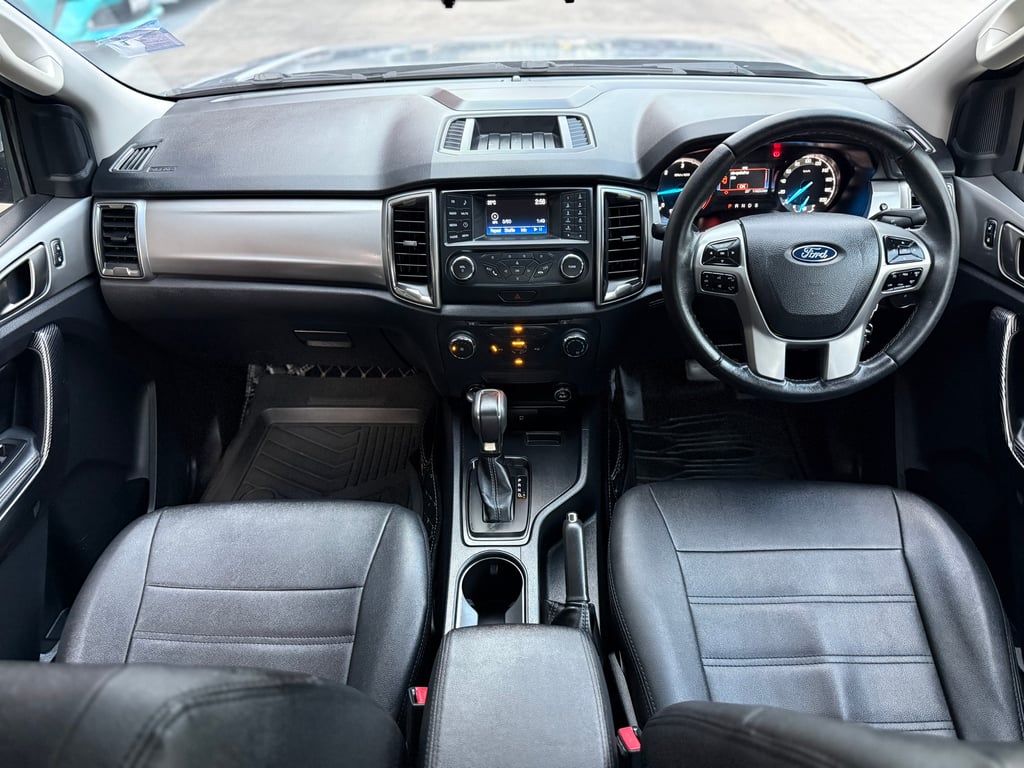 Ford Ranger Hi-Rider 2.2 XLT เกียร์ออโต้ โฉมไมเนอร์เชนจ์แล้ว Ford Ranger Hi-Rider 2.2 XLT เกียร์ออโต้ โฉมไมเนอร์เชนจ์แล้ว