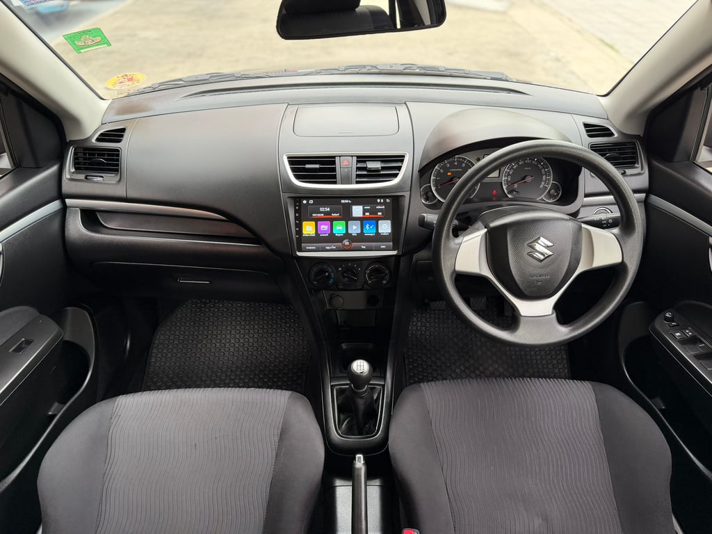 Suzuki Swift 1.2GL เกียร์MT มือเดียว ปุ่มสตาท ติดจอAndroid Suzuki Swift 1.2GL เกียร์MT มือเดียว ปุ่มสตาท ติดจอAndroid
