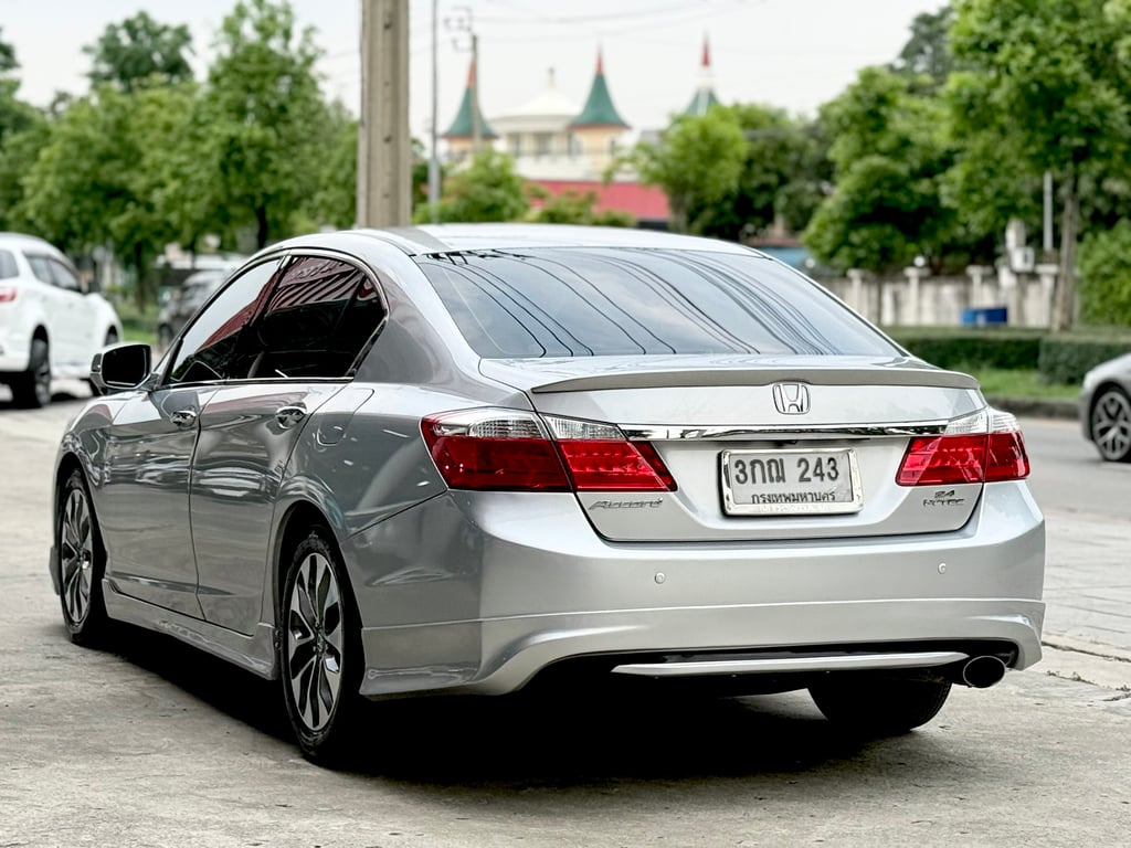 Honda Accord G9 2.4EL มือเดียว Topสุดในรุ่น ไม่เคยชนเลย Honda Accord G9 2.4EL มือเดียว Topสุดในรุ่น ไม่เคยชนเลย
