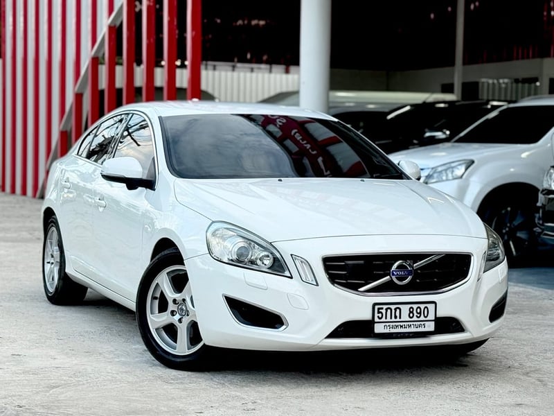 Volvo S60 1.6Turbo สภาพสมบูรณ์ ไม่เคยชน ฟรีดาวน์