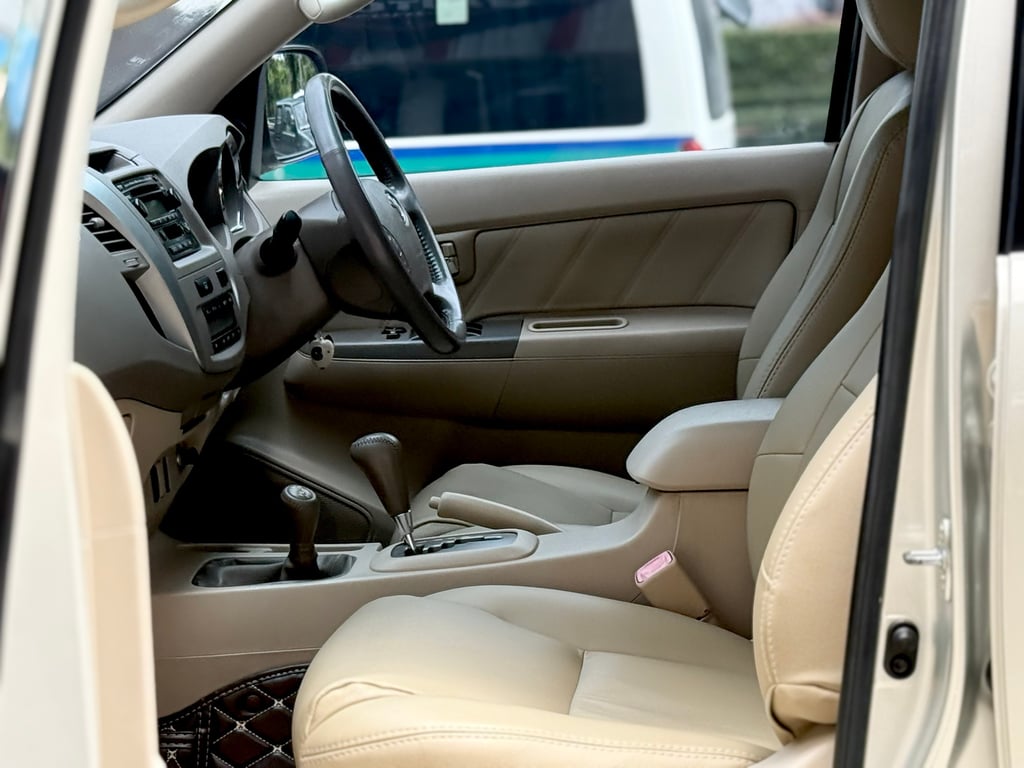 Fortuner 2.7V ขับ4WD เบนซิน+LPG หัวฉีดประหยัดพร้อมใช้ Fortuner 2.7V ขับ4WD เบนซิน+LPG หัวฉีดประหยัดพร้อมใช้