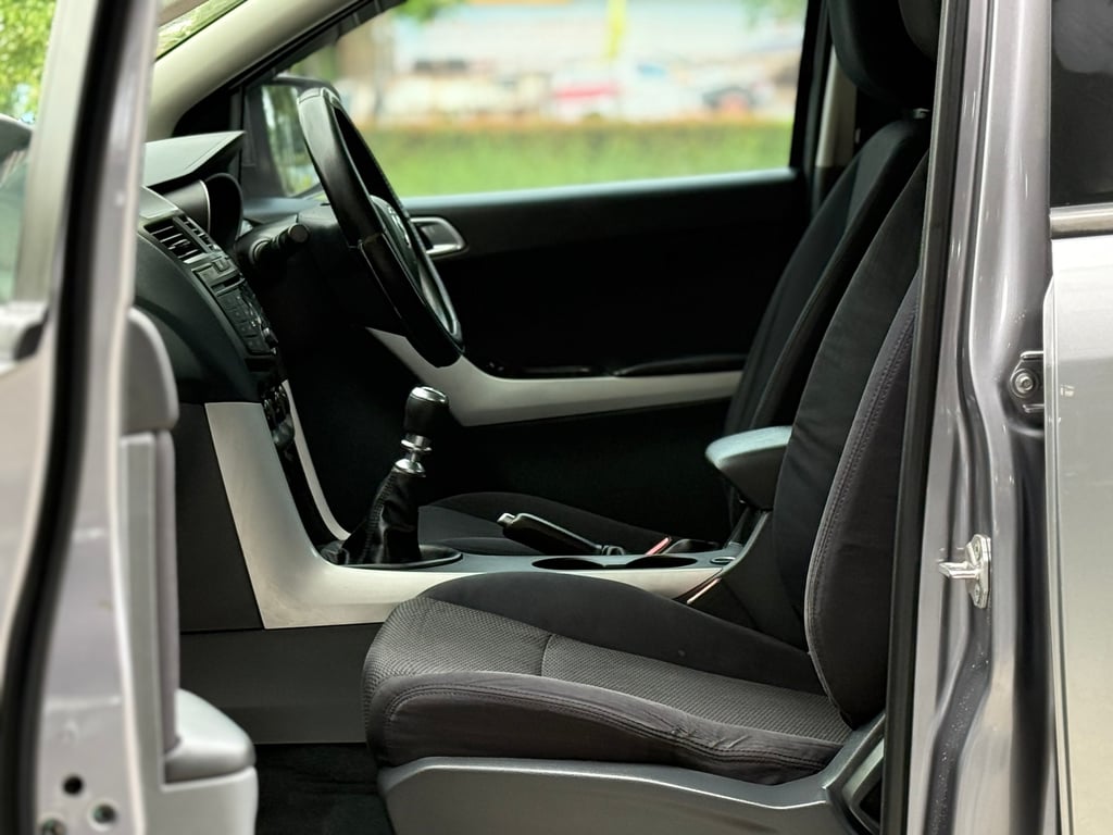 Mazda BT50 Hi-Racer 2.2 MT Doubel Cab มือเดียวป้ายแดง Mazda BT50 Hi-Racer 2.2 MT Doubel Cab มือเดียวป้ายแดง