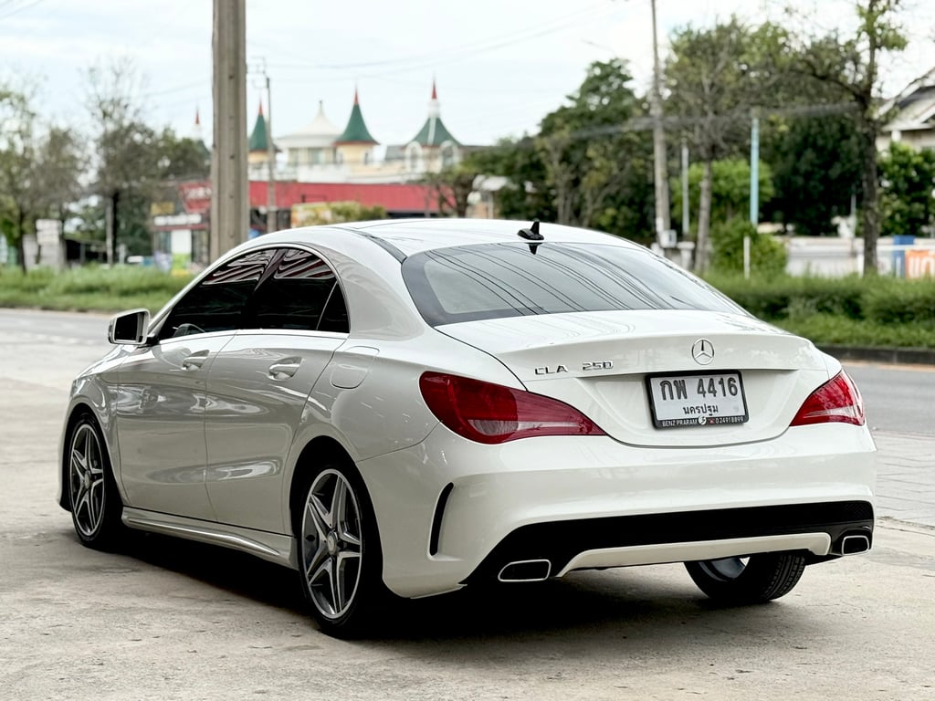 CLA 250 AMG Sunroof มือเดียว ไม่เคยชน ถูกสุดในตลาด CLA 250 AMG Sunroof มือเดียว ไม่เคยชน ถูกสุดในตลาด