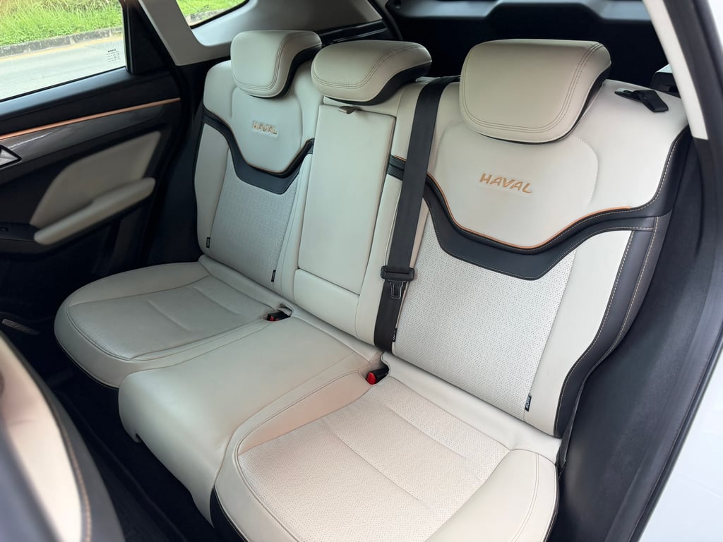 Haval Jolion Ultra 1.5 Hybrid Top Option วารันตรีศูนย์ยังเหลือ
