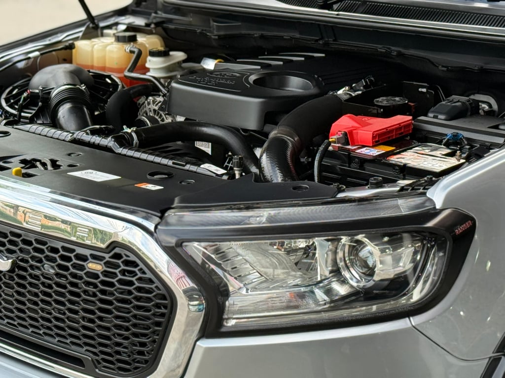 Ford Ranger Hi-Rider 2.2 XLT เกียร์ออโต้ โฉมไมเนอร์เชนจ์แล้ว Ford Ranger Hi-Rider 2.2 XLT เกียร์ออโต้ โฉมไมเนอร์เชนจ์แล้ว