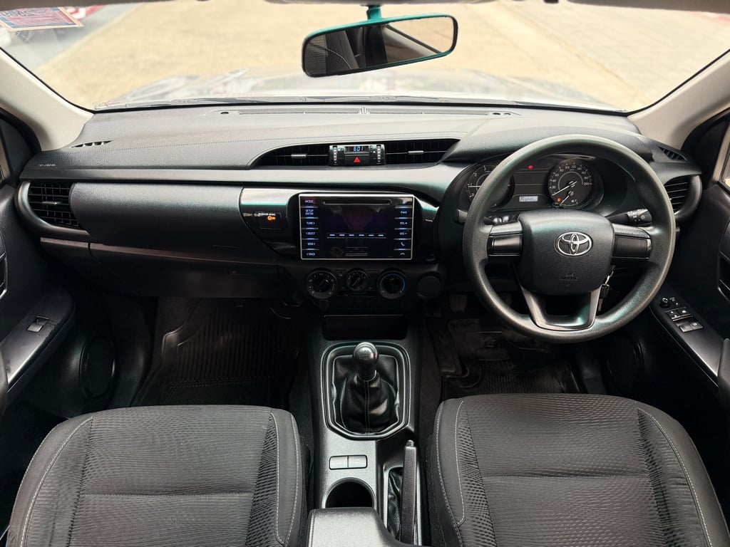 Revo 2.4 Smart CAB มือเดียว ไม่เคยชน สภาพสมบูรณ์