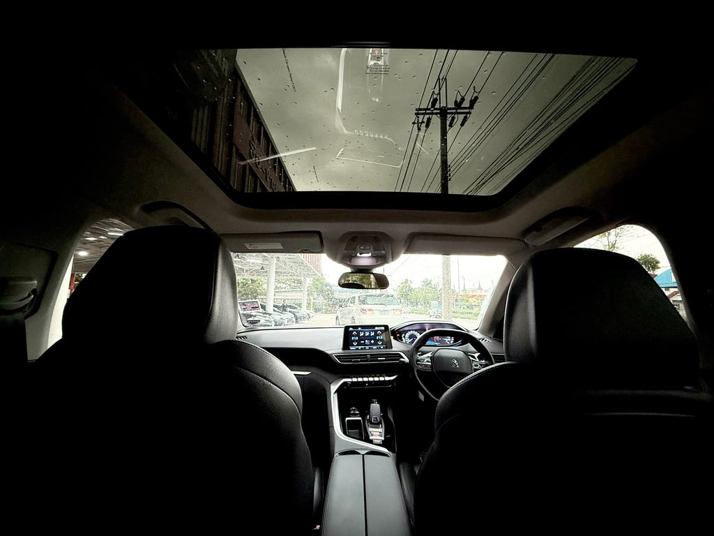 Peugeot 5008 1.6 Allure Top Sunroof มือเดียว Peugeot 5008 1.6 Allure Top Sunroof มือเดียว