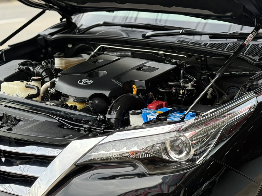 Fortuner 2.4V 2WD มือเดียว เดิมสนิท ไมเนอร์เช้นจ์แล้ว Fortuner 2.4V 2WD มือเดียว เดิมสนิท ไมเนอร์เช้นจ์แล้ว