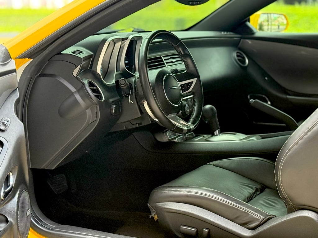 Chevrolet Camero SS Version 6.2 V8 สเปคแท้ หล่อสุดๆ Chevrolet Camero SS Version 6.2 V8 สเปคแท้ หล่อสุดๆ