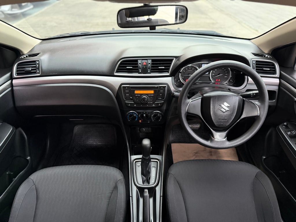 Ciaz 1.2GL สภาพหายาก ไมล์น้อยแท้ ไม่เคยชนเลย
