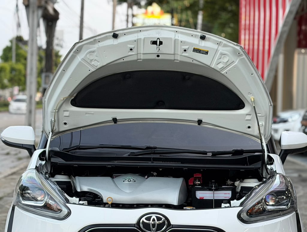 Toyota Sienta 1.5V Top มือเดียวผู้หญิงใช้ เข้าศูนย์ตลอด Toyota Sienta 1.5V Top มือเดียวผู้หญิงใช้ เข้าศูนย์ตลอด