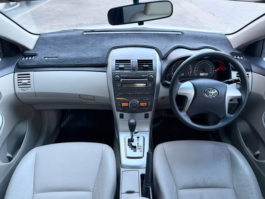 Toyota Altis 1.8E Dual vvti มือเดียว ไมเนอร์เช้นจ์ ชุดแต่งTRD Toyota Altis 1.8E Dual vvti มือเดียว ไมเนอร์เช้นจ์ ชุดแต่งTRD