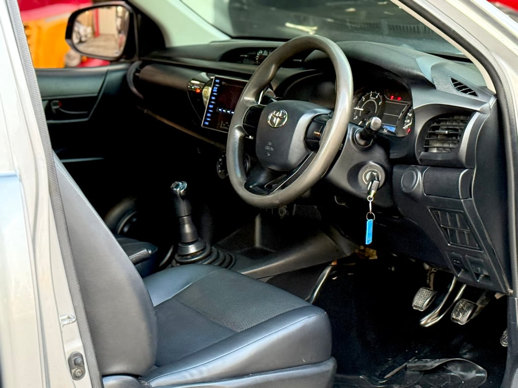 Toyota Revo 2.4MT ตอนเดียว ดูแลถึง เช็คศูนย์โตโยต้าตลอด