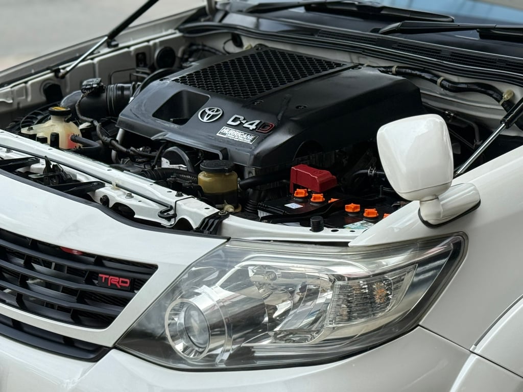 Fortuner 3.0V 4WD แต่งTRD แม็ก+ยางใหม่พึ่งใส่ ไม่เคยชน Fortuner 3.0V 4WD แต่งTRD แม็ก+ยางใหม่พึ่งใส่ ไม่เคยชน