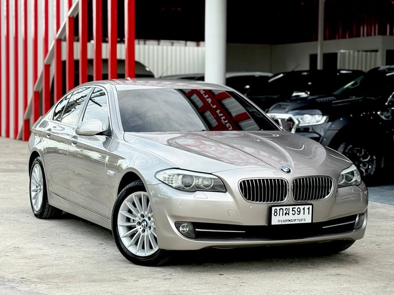 BMW (F10) 523i สภาพสมบูรณ์ น็อตไม่ขยับไม่เคยชน