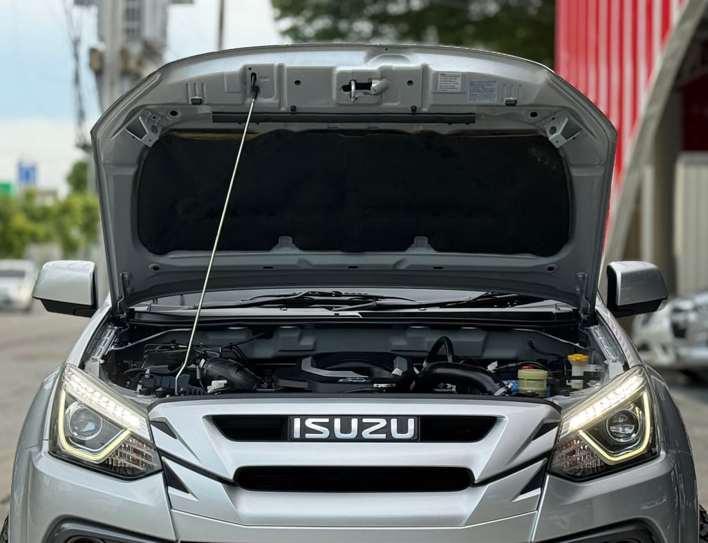 ISUZU MU-X 1.9 มือเดียวสวยกริ๊ป ไม่เคยชน แม็ก+ยางใหม่ ISUZU MU-X 1.9 มือเดียวสวยกริ๊ป ไม่เคยชน แม็ก+ยางใหม่