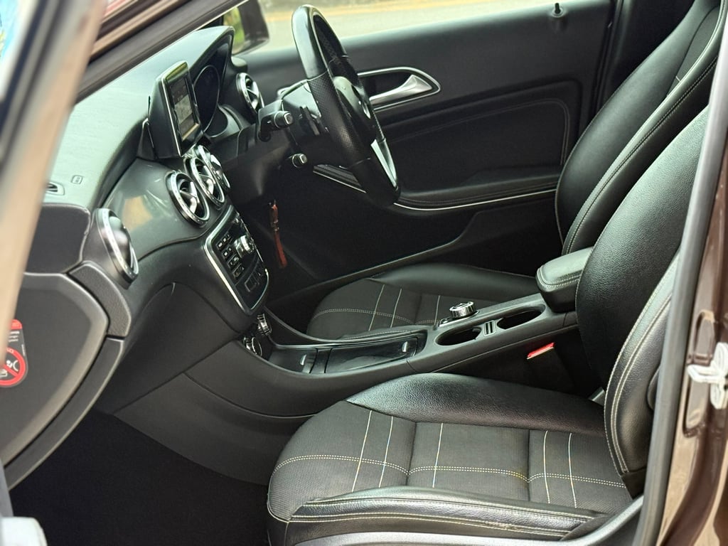 GLA 200 1.6 Turbo ไม่เคยชน เดิมบาง น็อตไม่ขยับ