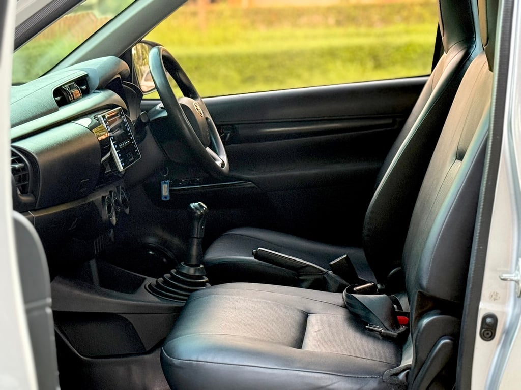 Toyota Revo 2.4MT ตอนเดียว ดูแลถึง เช็คศูนย์โตโยต้าตลอด