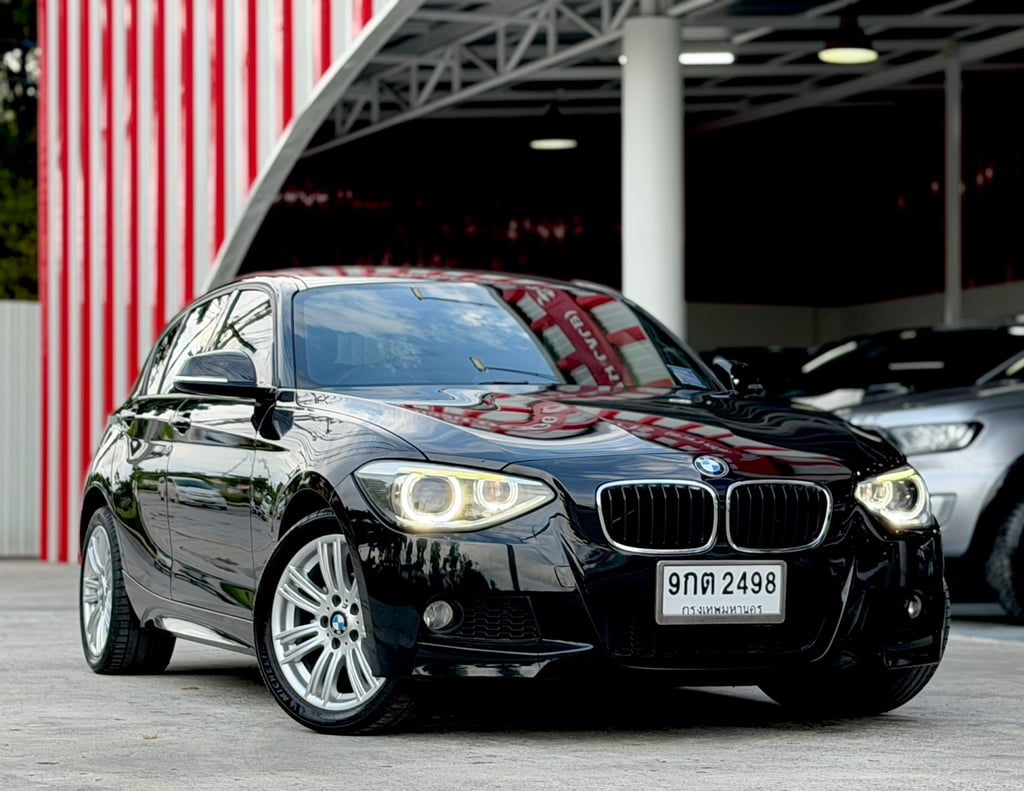 BMW (F20) 116i M Sport สีสวย ภายในสด เครื่อง เกียร์ยังเป๊ะ BMW (F20) 116i M Sport สีสวย ภายในสด เครื่อง เกียร์ยังเป๊ะ