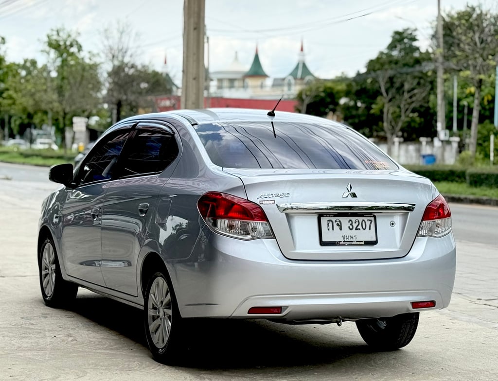Attrage 1.2gls ltd. ไม่เคยชน ติดจอแอนดรอย ฟรีดาวน์
