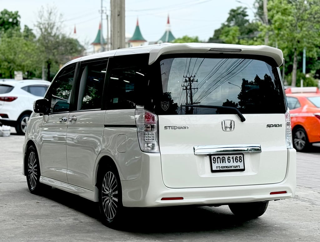 Stepwgn Spada รถแท้นำเข้า สภาพสมบูรณ์ เช็คศูนย์ตลอด