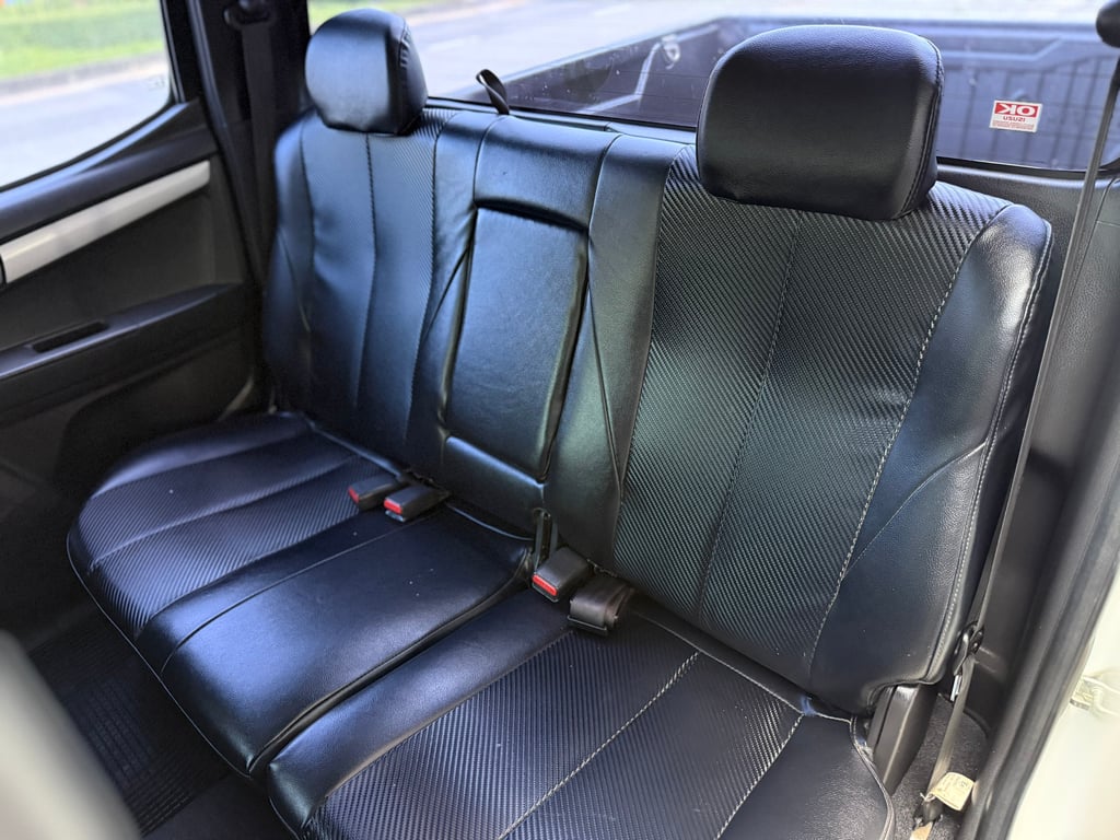 Isuzu D-max Hi-Lander 1.9 Ddi มือเดียว แม็ก+ยางใหม่ พึ่งใส่ Isuzu D-max Hi-Lander 1.9 Ddi มือเดียว แม็ก+ยางใหม่ พึ่งใส่