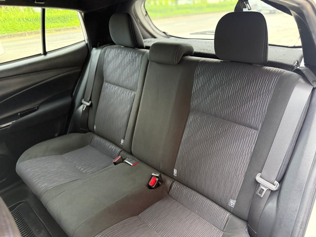Toyota Yaris 1.2G Sport มือเดียว รุ่นTop ไมล์น้อย สภาพใหม่