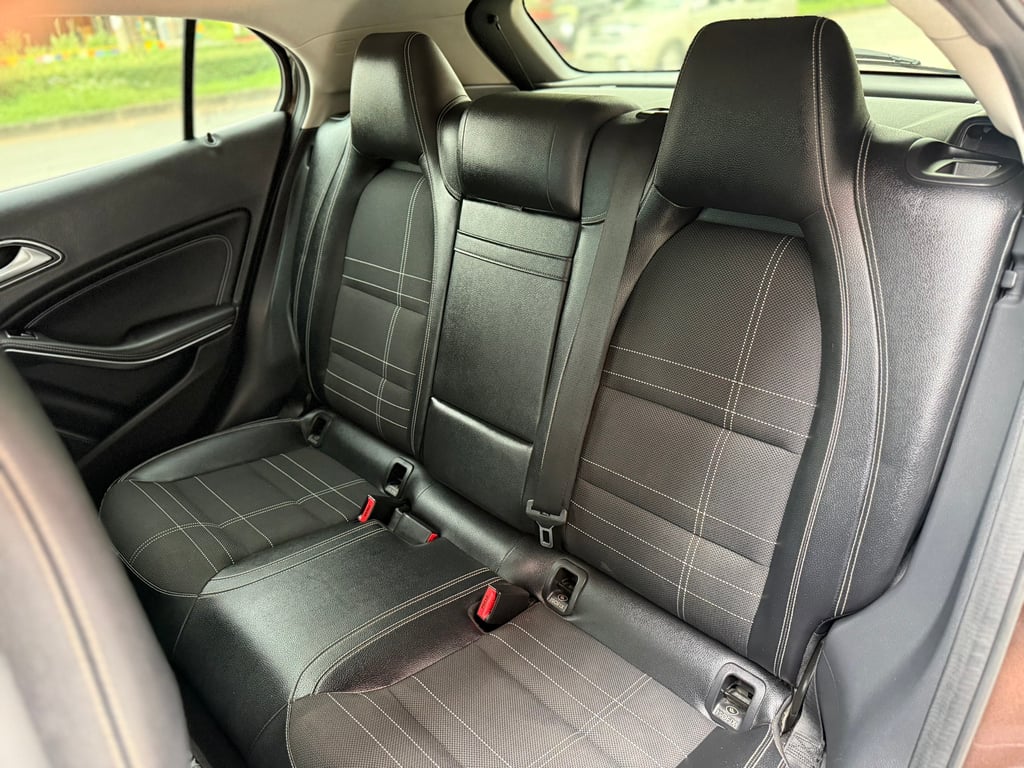 GLA 200 1.6 Turbo ไม่เคยชน เดิมบาง น็อตไม่ขยับ