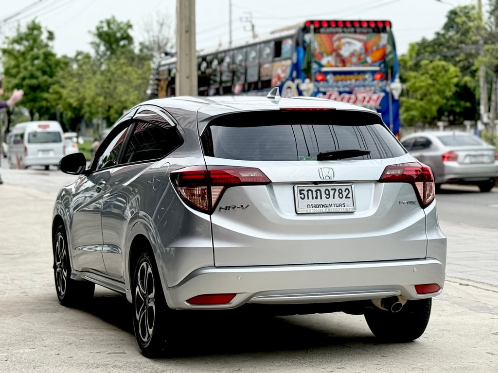 HRV 1.8E Limited มือเดียว ไม่เคยชน สีสวยฉ่ำ ภายในสด HRV 1.8E Limited มือเดียว ไม่เคยชน สีสวยฉ่ำ ภายในสด