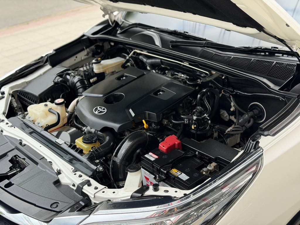 Toyota Fortuner 2.4V ไมเนอร์เช้นจ์แล้ว ไม่เคยชนเลย ล้อTRD