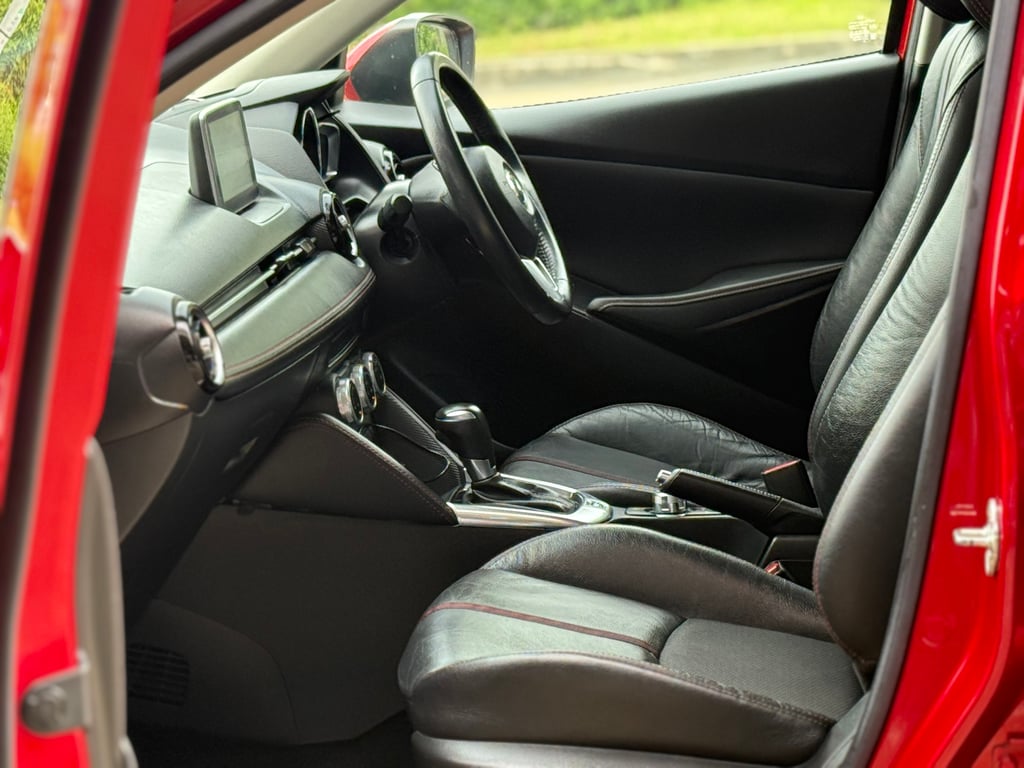 Mazda 2 Skyactiv 1.3 High Plus Topสุด มือเดียว ไม่เคยชน