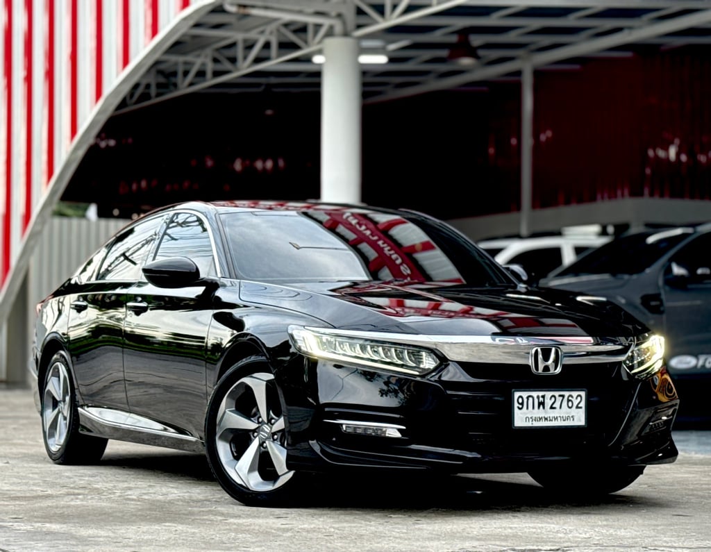 Honda Accord 1.5Turbo EL มือเดียว โฉมG10 เดิมสนิท Honda Accord 1.5Turbo EL มือเดียว โฉมG10 เดิมสนิท