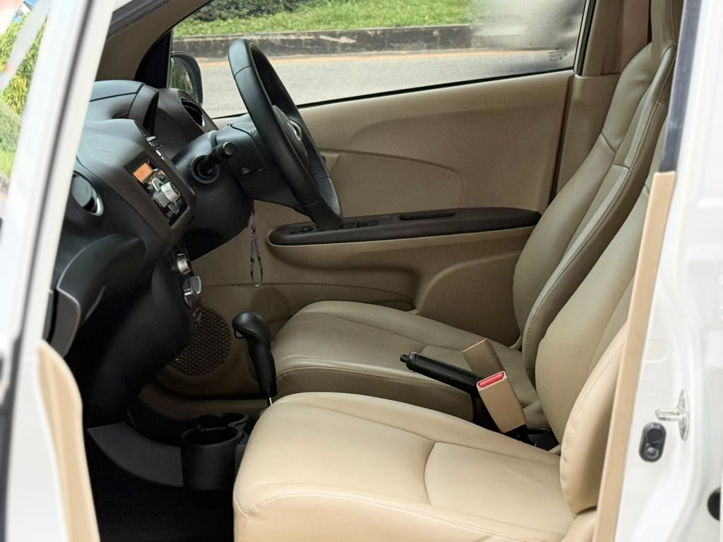 Brio Amaze 1.2V สวยมีเสน่ห์ สภาพสมบูรณ์