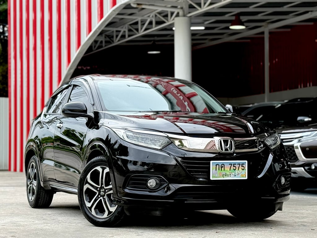 Honda HRV 1.8EL ไมเนอร์เช้นจ์ สีสวยฉ่ำ สภาพยังใหม่ Honda HRV 1.8EL ไมเนอร์เช้นจ์ สีสวยฉ่ำ สภาพยังใหม่