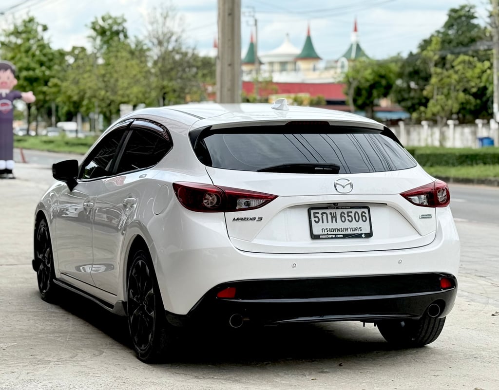 Mazda 3 Skyactiv 2.0S มือเดียว สวยมีเสน่ห์ เช็คศูนย์