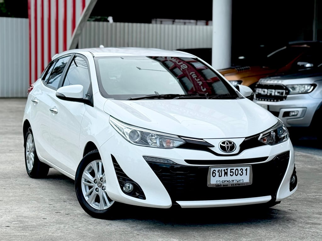 Toyota Yaris 1.2G Sport มือเดียว รุ่นTop ไมล์น้อย สภาพใหม่ Toyota Yaris 1.2G Sport มือเดียว รุ่นTop ไมล์น้อย สภาพใหม่
