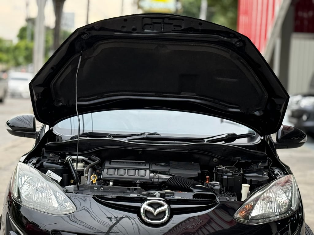 Mazda 2 Elegance มือเดียว ไมเนอร์เช้นจ์แล้ว สภาพยังสมบูรณ์ Mazda 2 Elegance มือเดียว ไมเนอร์เช้นจ์แล้ว สภาพยังสมบูรณ์