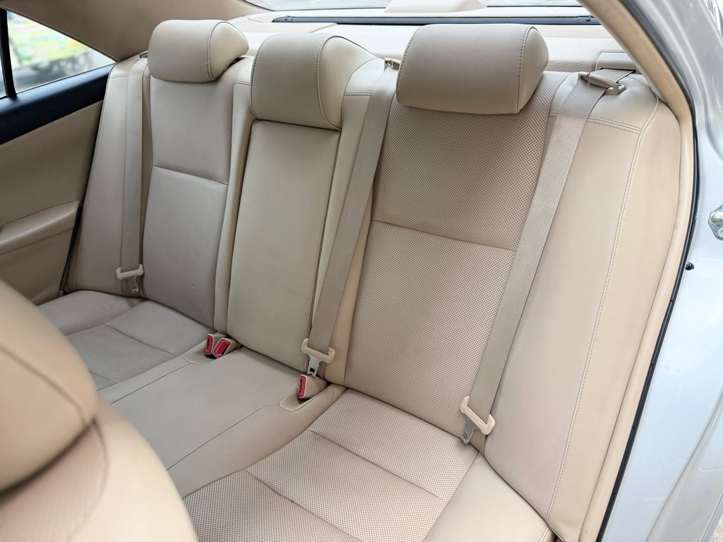 Camry 2.0G ACV50 ไม่เคยชน สวยจัด เครื่องเกียร์สมบูรณ์